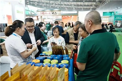 我與中部農(nóng)博會的24年 | 集團公司副董事長吳浩人：連續(xù)24年參加，進行品牌展示與新品推廣